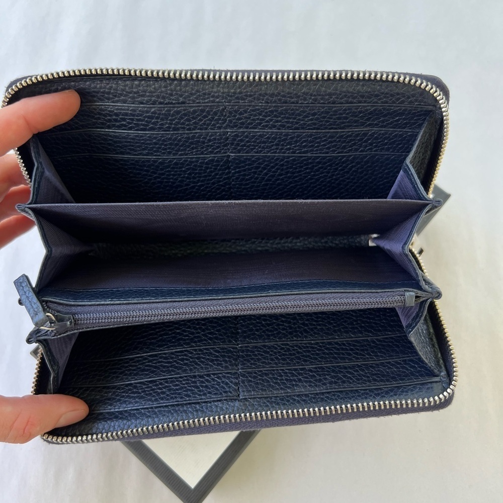 Gucci Navy Dorian Zip Wallet - Picture 5 of 11